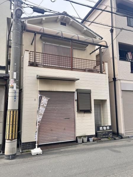 4DK Detached House for Sale in Yokodote, Osaka Tsurumi Ward - Thumbnail 2