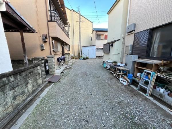 5DK Detached House for Sale in Sakai Higashi Ward, Osaka - Thumbnail 2