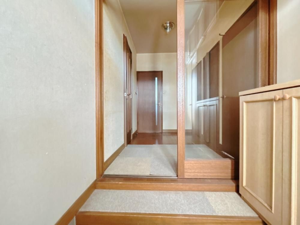 Renovated 3LDK House in Kushiro, Hokkaido with 3 Car Parking - Thumbnail 4
