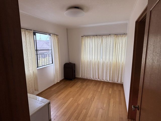 Renovated 4LDK House in Kobe Nishi Ward, Hyogo - Thumbnail 3