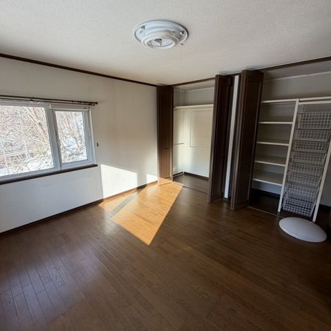 4LDK House for Sale in Kita-Yuzawa Onsen Town, Date City - Thumbnail 3