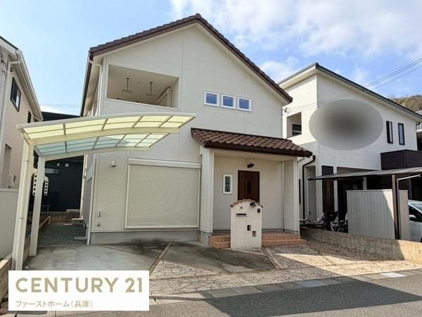 2016-Built 4LDK House with Carport in Taishi Town, Hyogo - Image 1