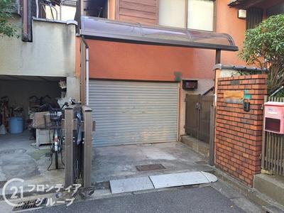 4LDK Used House for Sale in Hirano-ku, Osaka — Front_door, Hirano, Osaka