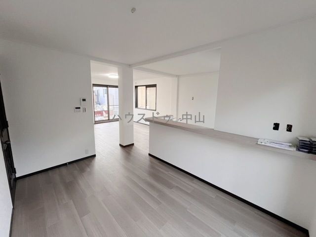 Renovated 4-Bedroom House in Aira City, Kagoshima - Thumbnail 3