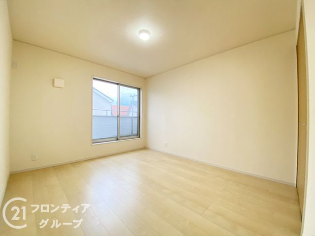 4SLDK Detached House for Sale in Sakai, Osaka - Built 2016 - Thumbnail 4