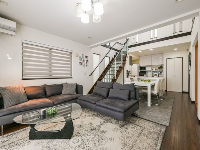 4LDK Detached House for Sale in Nishiyodogawa, Osaka - Thumbnail 3