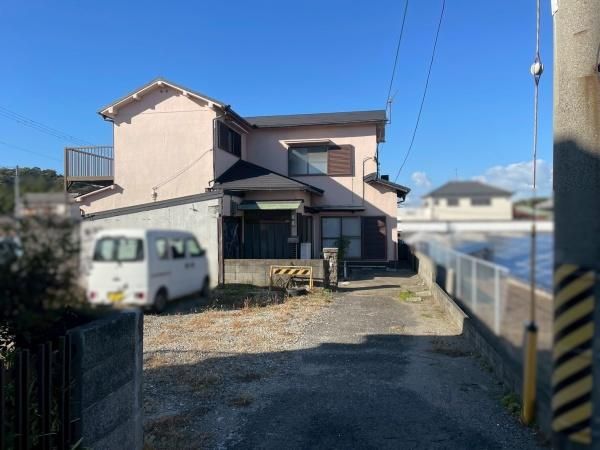 5LDK Detached House for Sale in Nishi-hama, Wakayama City - Thumbnail 3