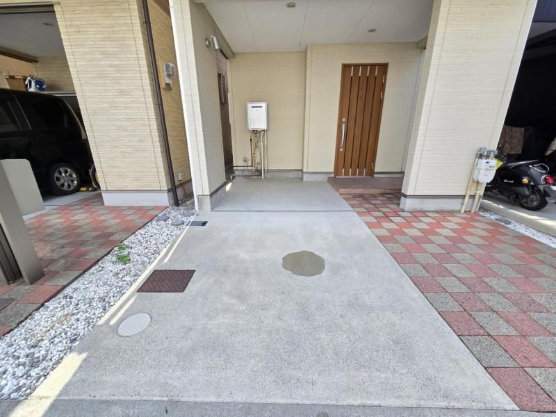 Renovated 4LDK House for Sale near Kawachi-Hanazono Station, Osaka - Thumbnail 3