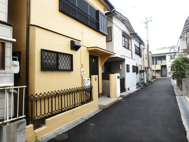 3K Detached House for Sale near Monto-Yakujin Station, Nishinomiya - Thumbnail 2
