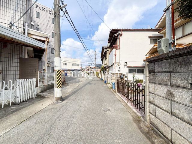 5DK Detached House for Sale in Matsubara City, Osaka - Thumbnail 4