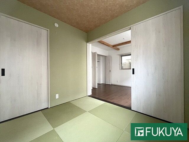 Modern 4LDK House with Sea View near Takinochaya Station, Kobe - Thumbnail 3