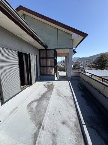 4LDK Detached House for Sale in Kinokawa, Wakayama - Thumbnail 2