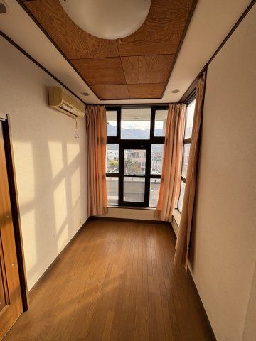4LDK Detached House for Sale in Kinokawa, Wakayama - Thumbnail 3