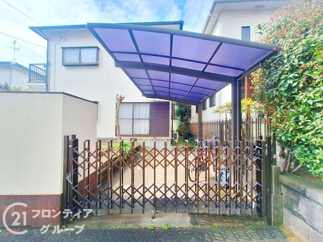 5SLDK Family House for Sale in Sakai Kita Ward, Osaka - Thumbnail 2