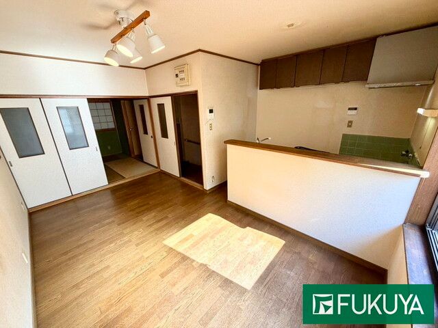 Renovated 4LDK House for Sale in Tsurumi, Osaka - Thumbnail 4