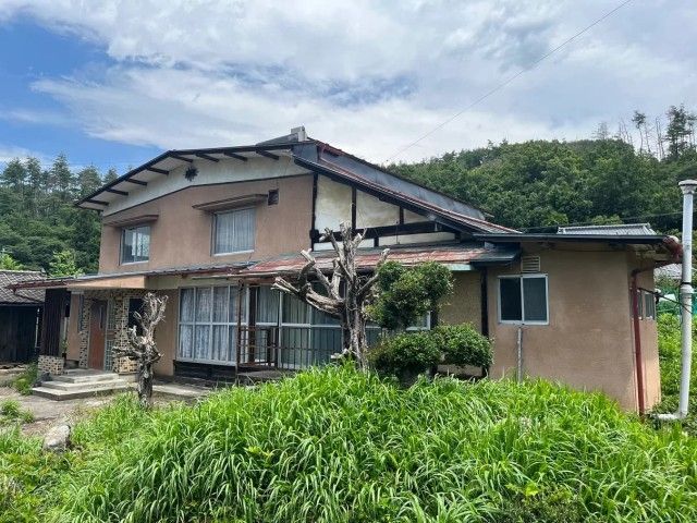 1868 Traditional House on 691m² Land in Chikuhoku Village, Nagano - Thumbnail 3