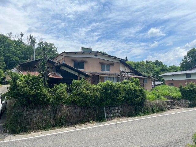 1868 Traditional House on 691m² Land in Chikuhoku Village, Nagano - Thumbnail 4