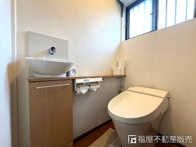 5DK Steel-Frame House with Garage/Warehouse in Izumi City, Osaka - Thumbnail 4