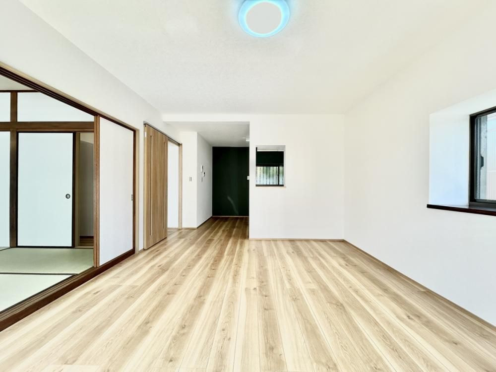 Renovated 4LDK House Near Takadabashi Station in Tsu City - Thumbnail 3