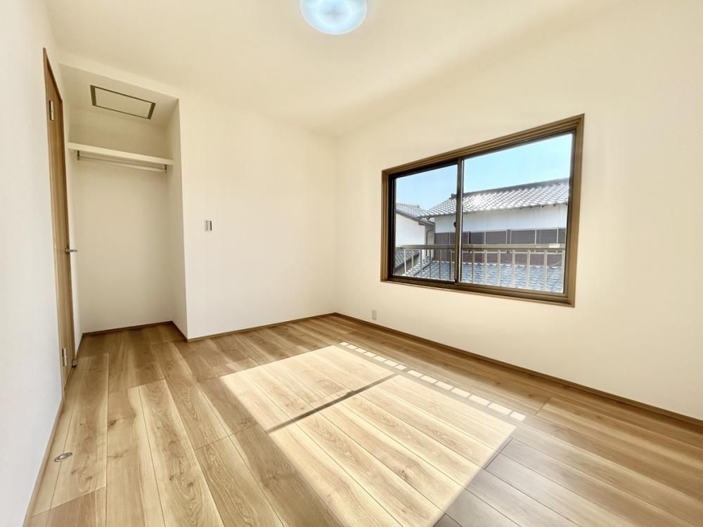 Renovated 4LDK House Near Takadabashi Station in Tsu City - Thumbnail 4