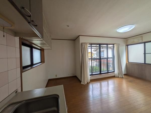 5LDK House for Sale in Fushimi-ku, Kyoto - 111.24 sqm - Thumbnail 4