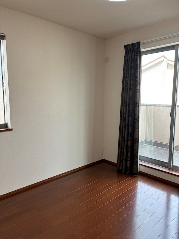 4SLDK Modern House for Sale in Kameyama, Mie Prefecture - Thumbnail 2