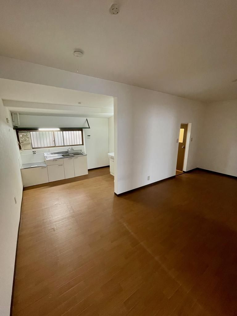 2LDK Terrace House for Sale near Nagata Station, Kobe - Image 1