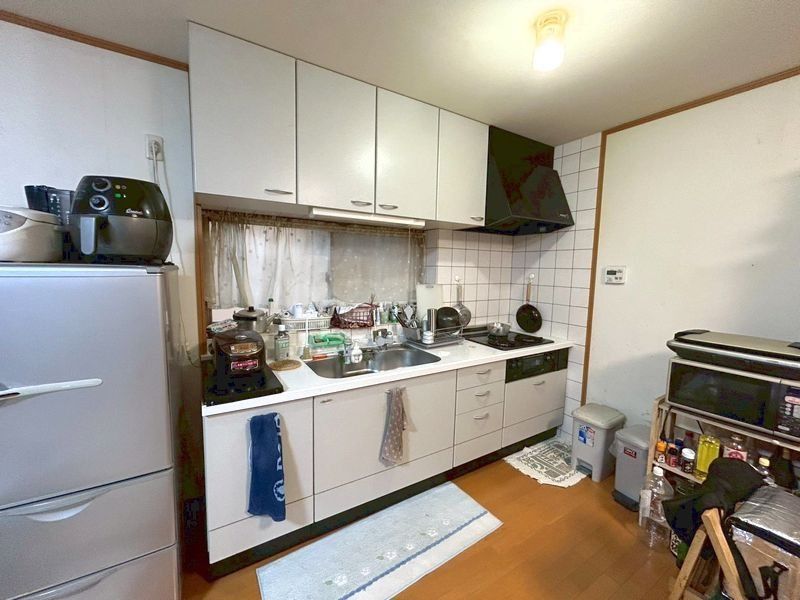 5LDK Family House for Sale in Suita, Osaka | Near Suita Station - Thumbnail 4
