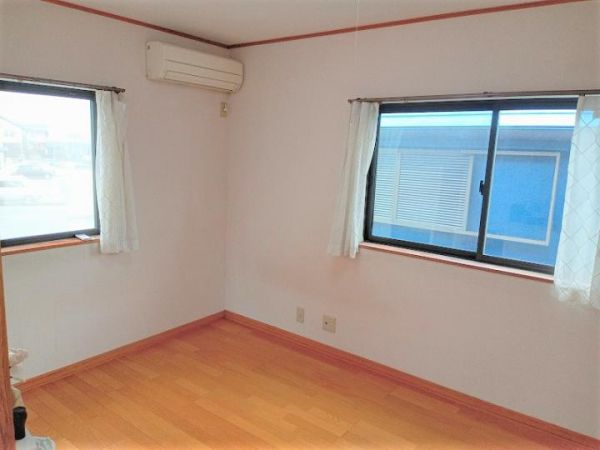 4LDK House for Sale in Harima Town, Hyogo - 11 Min Walk to Tsuchiyama Stn - Thumbnail 3