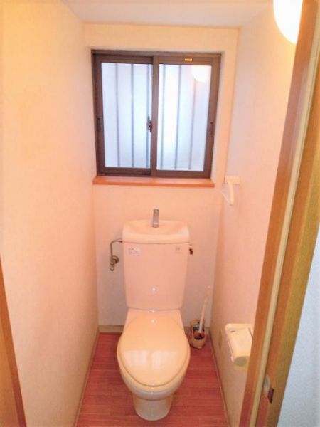 4LDK House for Sale in Harima Town, Hyogo - 11 Min Walk to Tsuchiyama Stn - Image 1