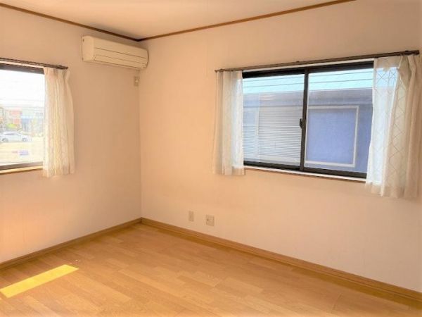 4LDK House for Sale in Harima Town, Hyogo - 11 Min Walk to Tsuchiyama Stn - Thumbnail 4