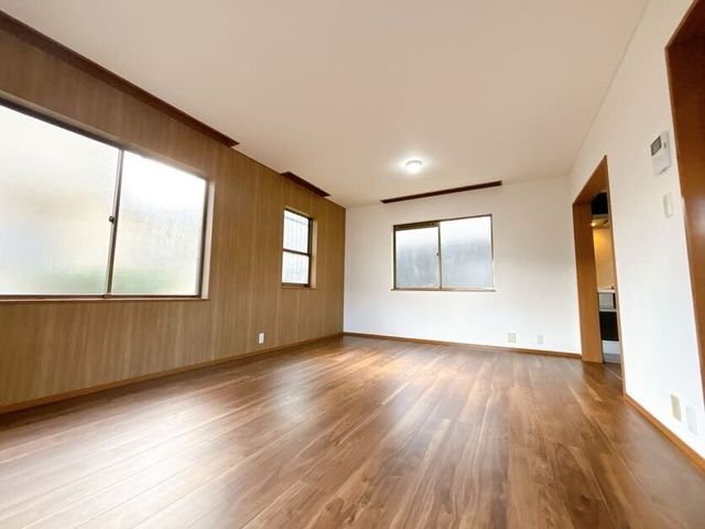 4LDK Used House for Sale in Kirigaoka, Ikoma, Nara - Thumbnail 3