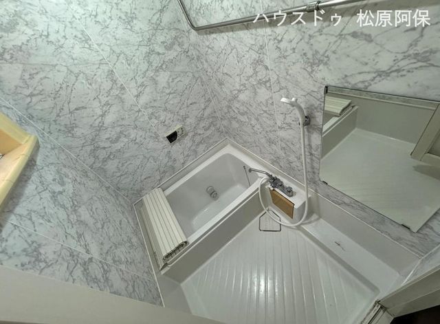 5DK Detached House for Sale in Matsubara City, Osaka - Thumbnail 3