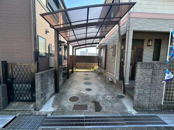Renovated 4DK Detached House for Sale in Kaizuka, Osaka - Thumbnail 2