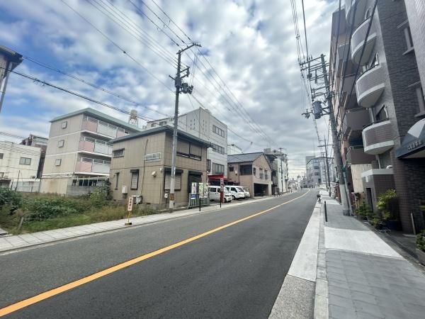 Detached House for Sale in Higashinari Ward, Osaka - 1SLDK, 82.66 sqm - Thumbnail 2