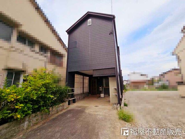 5-Bedroom House for Sale in Himeji, Hyogo | 124.69 sqm - Thumbnail 2