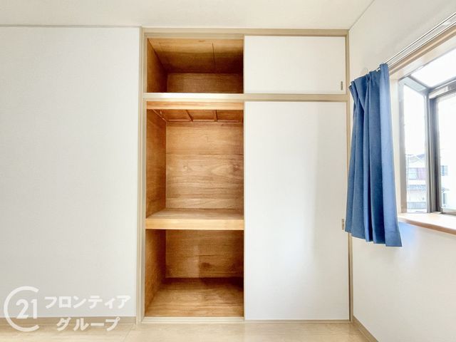2LDK Detached House Near Chushojima Station in Fushimi-ku, Kyoto - Thumbnail 2