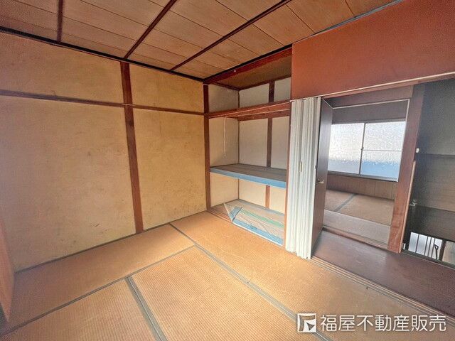 4K House for Sale in Takaishi, Osaka - 6 Min Walk to Station - Thumbnail 2
