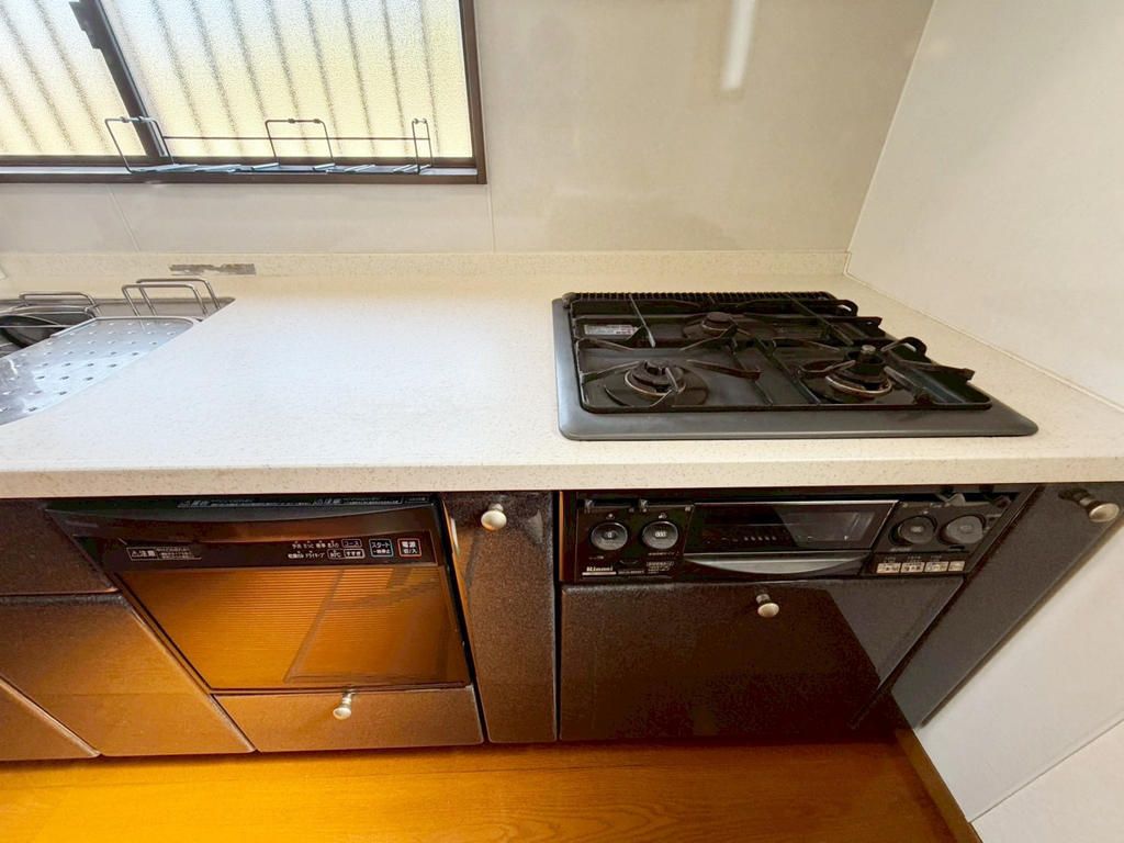 2LDK Single-Story House for Sale in Kita Ward, Okayama - Thumbnail 4