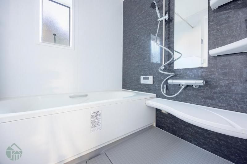 Renovated 2020 3LDK House with Study & Garden in Kobe Tarumi - Thumbnail 4