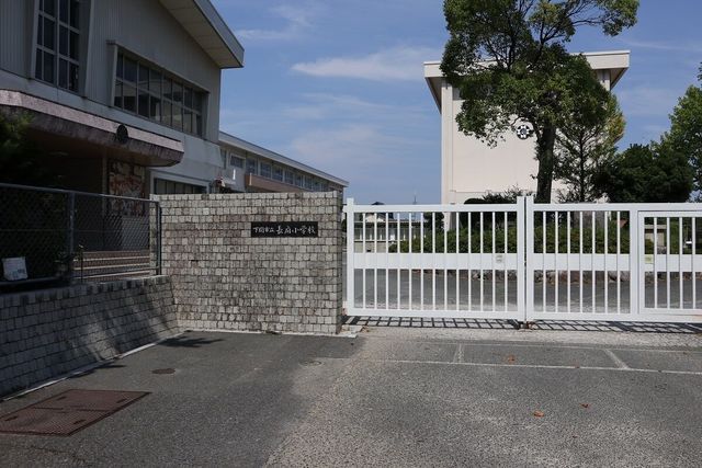 6DK Light Steel Frame House in Shimonoseki's Nagafu District - Thumbnail 3