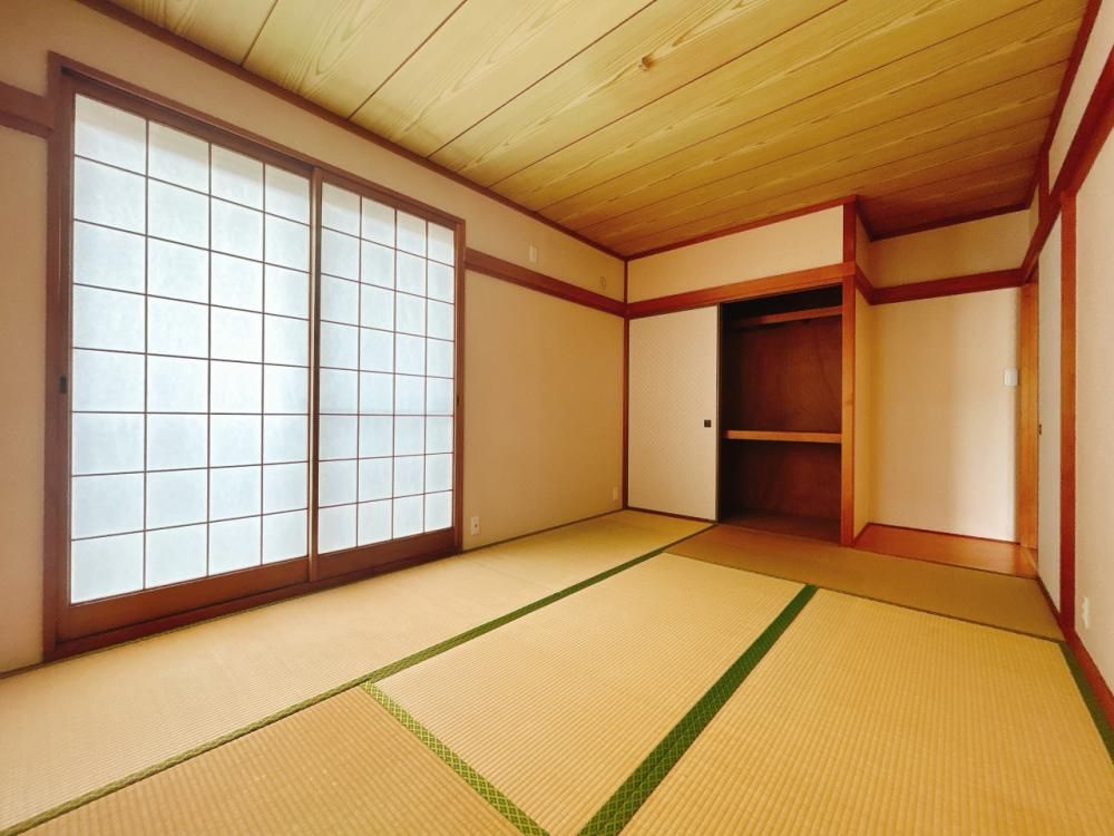 5LDK Family House in Kobe Suma Ward with Garden and Parking - Thumbnail 4