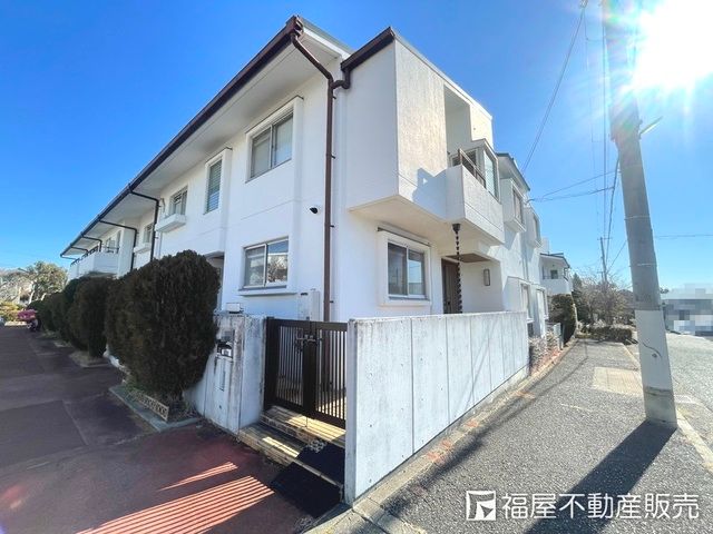 6DK Terrace House with Loft for Sale in Kobe Suma Ward - Image 1