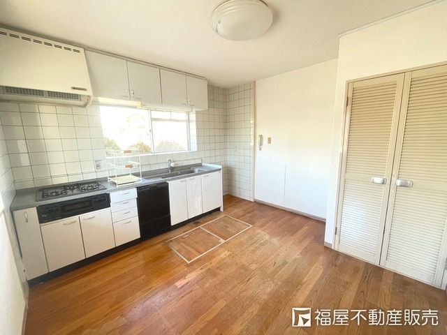 6DK Terrace House with Loft for Sale in Kobe Suma Ward - Thumbnail 2