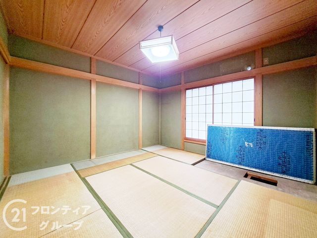 4LDK Detached House for Sale in Higashiosaka, Osaka - Thumbnail 4
