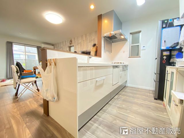 2SLDK Modern House for Sale in Higashiosaka, Osaka - Thumbnail 4