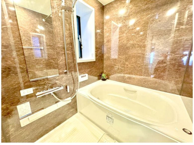 Renovated 4LDK Steel Frame House for Sale in Higashisumiyoshi, Osaka - Thumbnail 3