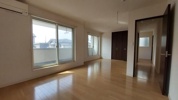 4SLDK House for Sale in Sakae Valley, Wakayama - 124.75 sqm - Thumbnail 4