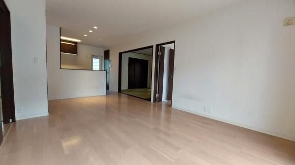 4SLDK House for Sale in Sakae Valley, Wakayama - 124.75 sqm - Thumbnail 3