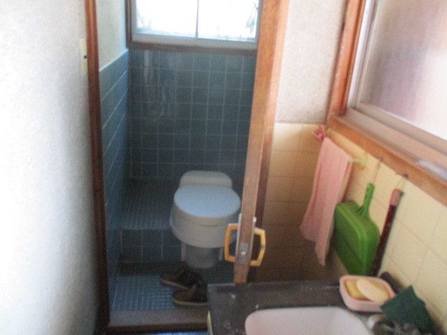 7DK Vacant House Near Kinokawa Station in Wakayama City - Thumbnail 4